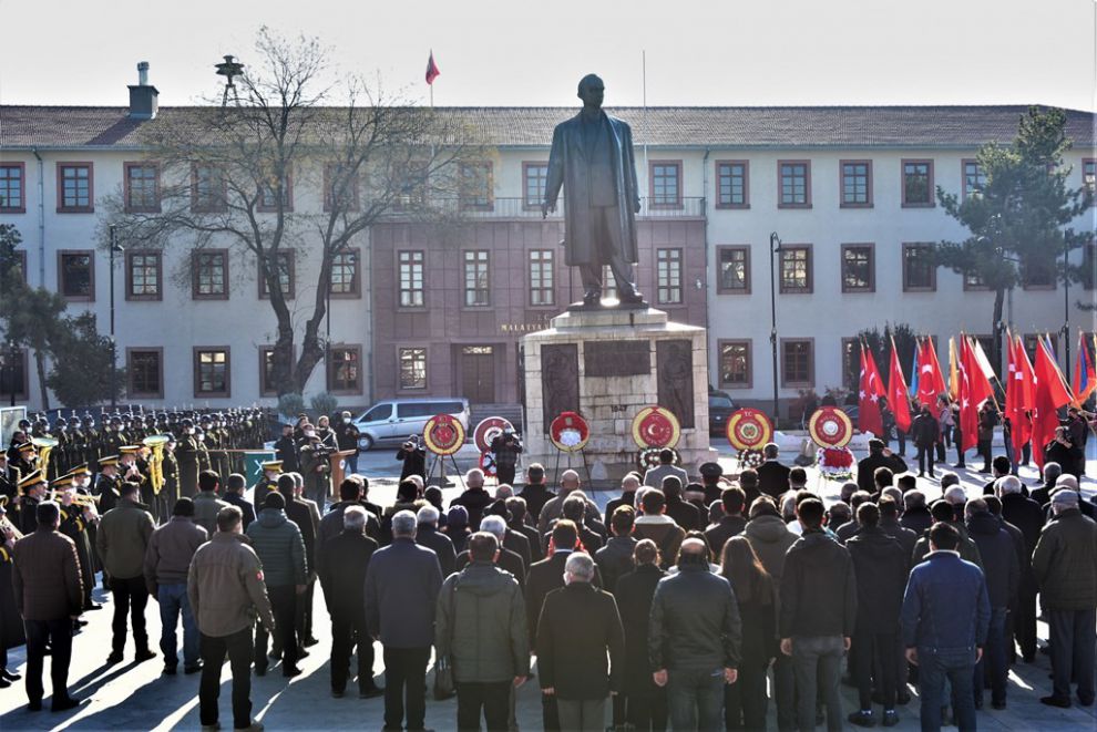 İnönü İçin Resmi Anma Töreni