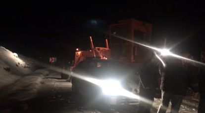 Karayolları ekipleri gece boyunca çalışma yürüttü