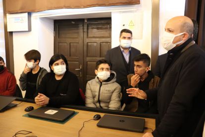 Bilal Erdoğan, “Ortaçağ batının karanlığıdır.”