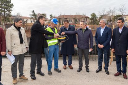 “1930'lu yıllarda burası planlarda şehir meydanı”