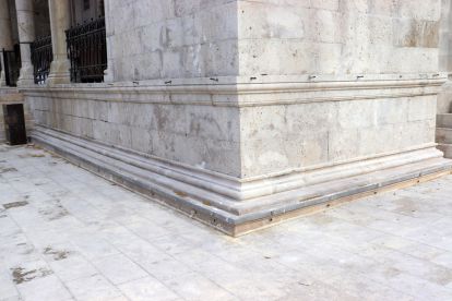 Yeni Camii'de musluklar gitti, havuz ortaya çıktı