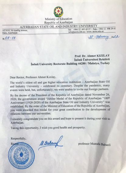 Rektör Kızılay'a “Azerbaycan Cumhuriyeti Jübile Madalyası"