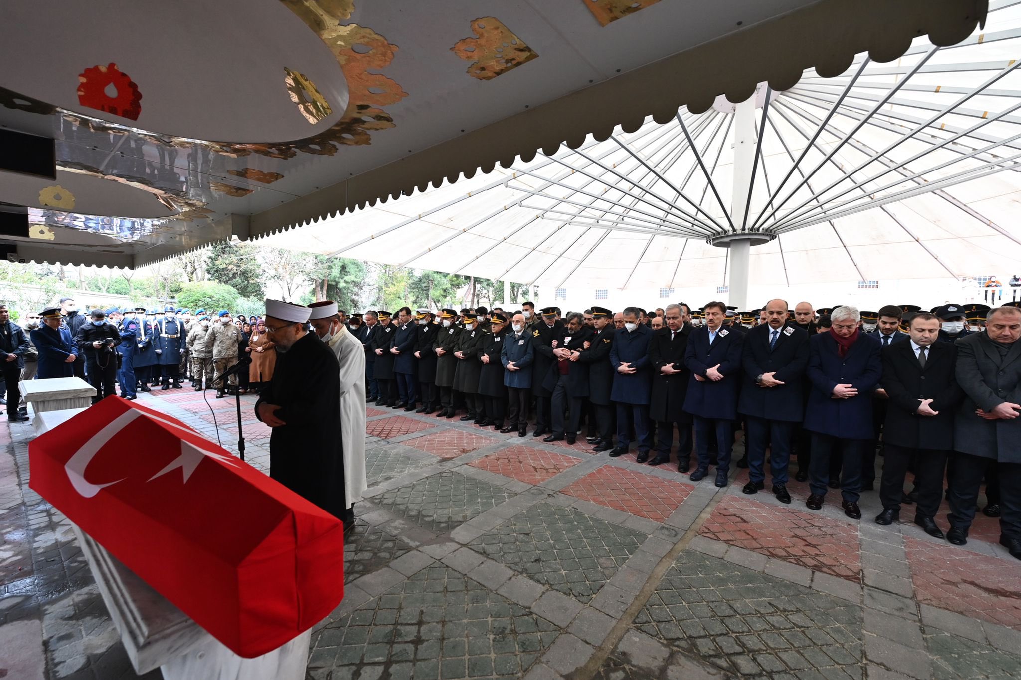 Adana’da şehit düşen Malatyalı Jandarma Astsubay Çavuş Burak Şahin, İstanbul’da son yolculuğuna uğurlandı.