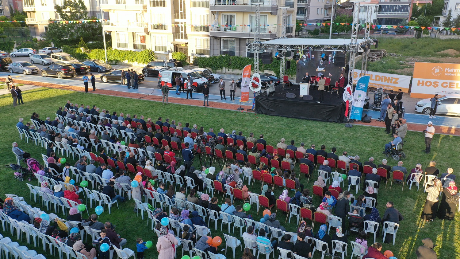 Yeşilyurt Belediyesi tarafından Çilesiz Mahallesinde inşa edilen ve Türk Silahlı Kuvvetleri tarafından yürütülen Pençe Kartal-2 Harekâtı devam ederken Gara’da 10 Şubat 2021 tarihinde şehit edilen Malatyalı Jandarma Astsubay Çavuş Semih Özbey’in adının verildiği parkın açılışında duygusal anlar yaşandı.