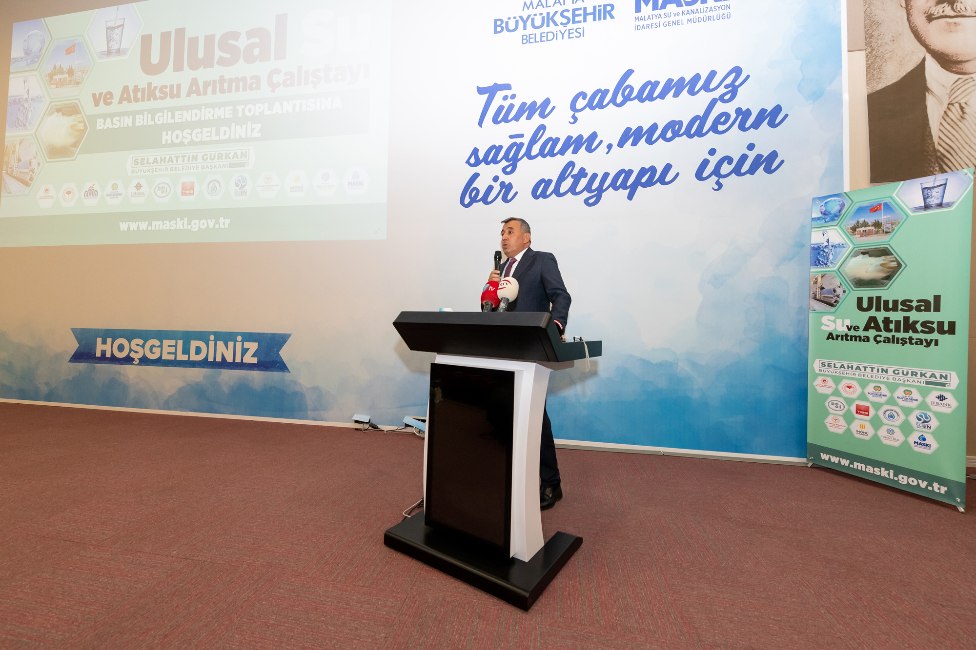 Malatya Büyükşehir Belediyesi Su ve Kanalizasyon İdaresi (MASKİ) Genel Müdürlüğü, 26 – 27 Mayıs 2022 tarihleri arasında ‘Ulusal Su ve Atıksu Arıtma Çalıştayı’ düzenliyor. Çalıştay ile ilgili MASKİ Genel Müdürlüğü Konferans Salonu’nda basın bilgilendirme toplantısı yapıldı.