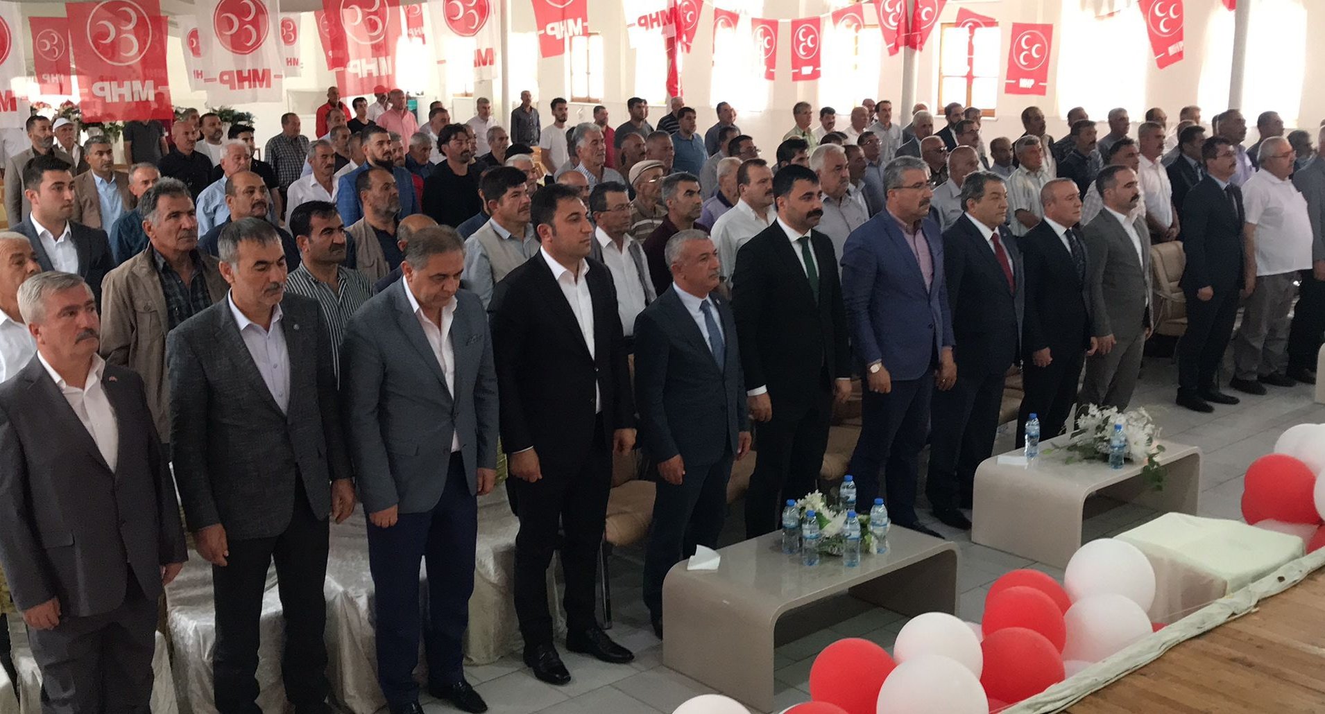 Milliyetçi Hareket Partisi (MHP) İlçe Başkanlığı tarafından 'Adım Adım 2023, İlçe İlçe Anlatma ve Aydınlatma' toplantıları kapsamında aynı günde 5 ilçe için yoğun katılımlı 4 ayrı toplantı gerçekleştirildi.