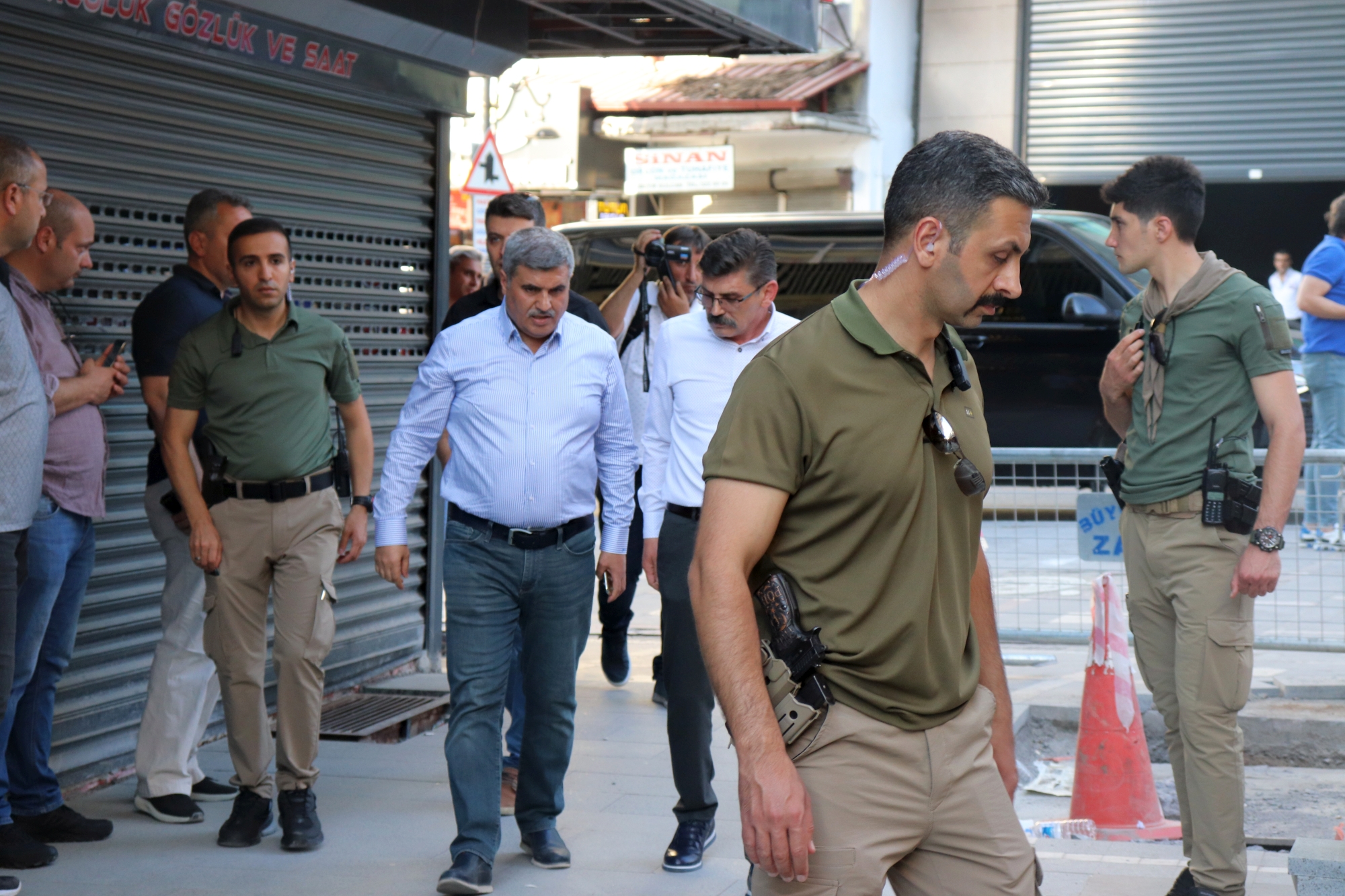 Malatya’da alacak-verecek meselesi nedeniyle çıkan kavga olayında 2 kişi öldü, 2’si ağır toplam 5 kişi yaralandı.