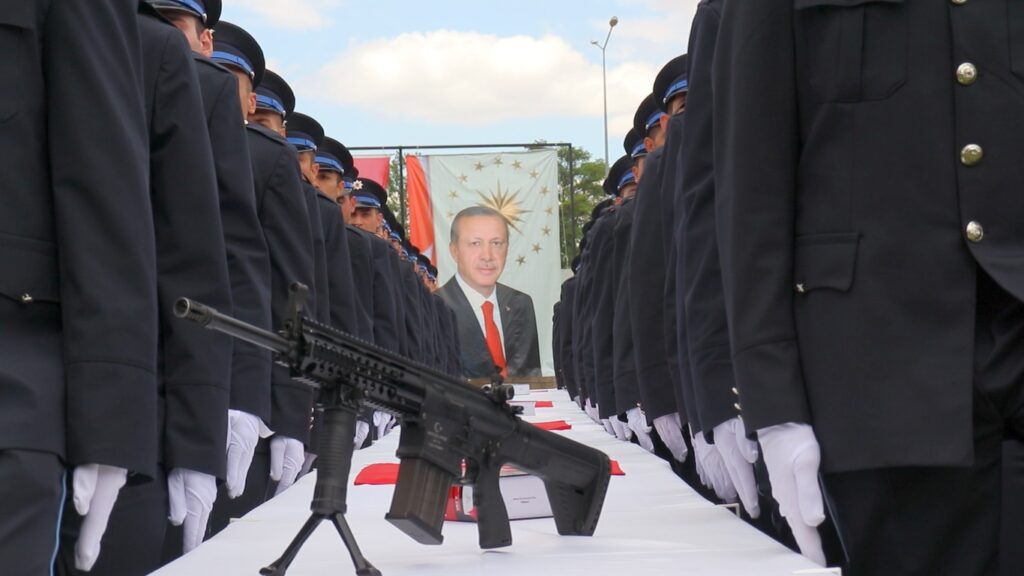 Malatya Polis Meslek Eğitim Merkezinde (POMEM) 381 polisi adayı için mezuniyet töreni düzenlendi.