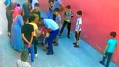 Okul Müdürü çocuğu ölümden kurtardı