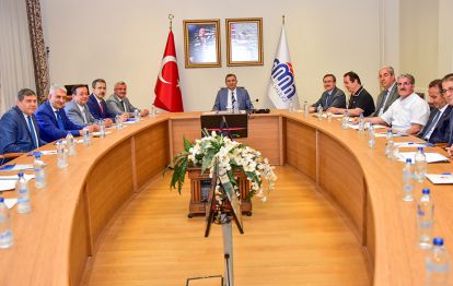 Rektör “Proje anlatmaktan” Malatya'da çalışmaya fırsat bulamıyor!...