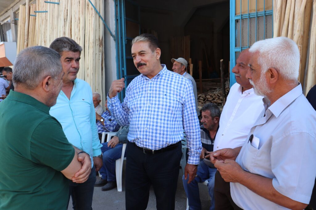 Malatya Esnaf ve Sanatkarlar Odaları Birliği (MESOB) Başkanı Şevket Keskin, Sanayi Sitesinde esnaflar ziyaret ederek, burada sorun ve talepler konusunda istişarede bulundu.