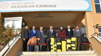 Malatya TSO'dan öğrencilere bot ve mont yardımı