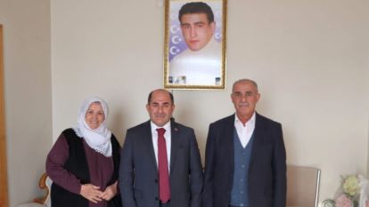 Şehit Ailelerini ve Gazileri evlerinde ziyaret etti 