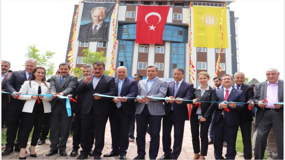 Arçelik, sağlık çalışanları için 2 tane yurdu satın alıp üniversiteye bağışladı