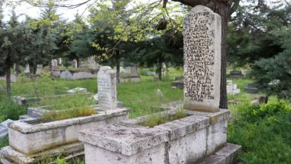 Deprem şehidi askerin mezar taşı