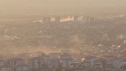 Temelini Erbakan Atmıştı, Yeşilevler Patlayıcı İle Yıkılıyor 