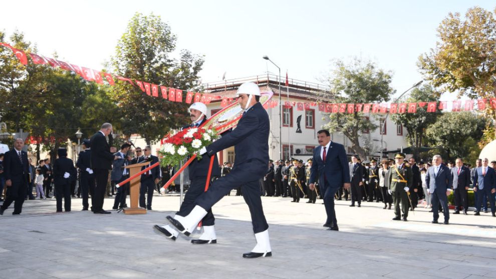 100. yıldönümüne erişmenin gururunu ve onurunu yaşıyoruz