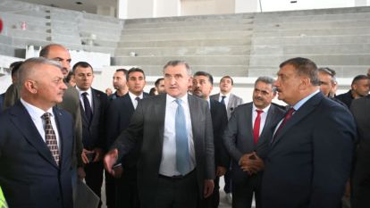 Bakan Bak, Orduzu Gençlik ve Spor Kompleksindeki çalışmaları  inceledi