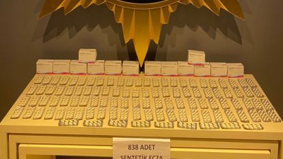 Çocuğun çantasındaki kahve kutularında uyuşturucu çıktı 