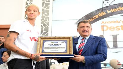 Melisa Vargas'dan Malatya'nın eski günlerine kavuşması dileği 