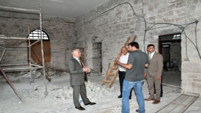 Vali Yazıcı, restorasyon çalışmalarını inceledi 