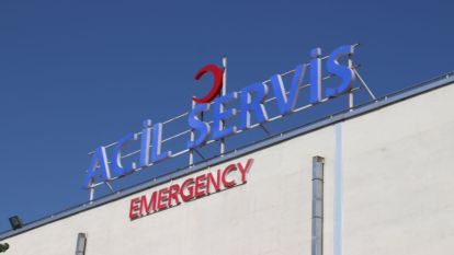 Yolu paylaşamayan akrabaların kavgası kanlı bitti, 1 yaralı 