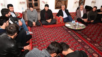 "Kökleri derinde bulunan büyük bir oluşum"