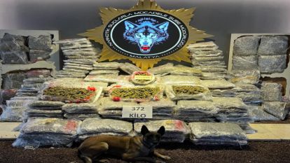 Polisin takibine takılan kamyonda 372 kilo uyuşturucu çıktı 