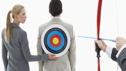 Futbolcular nasıl dolandırıldı ve sahte fondaki arka plan 