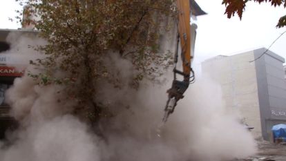 Malatya'daki depreme müdahale hızına örnek yıkım