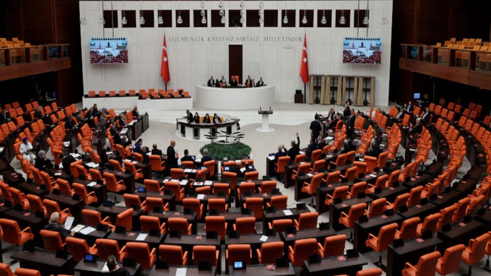 CHP'li Ağbaba ile AK Parti arasında fotoğraf polemiği