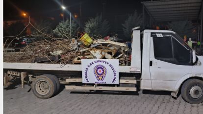 Enkazda hırsızlık yapan 2 şüpheli suçüstü yakalandı 