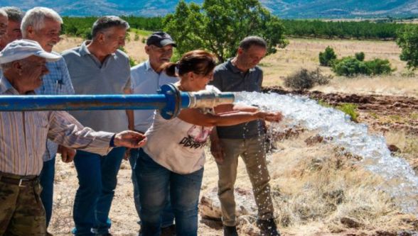 Doğanşehir'de Sondajda Çıkan Su Umut Oldu 