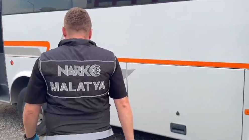 Narkotik Affetmiyor, 12 Tutuklama