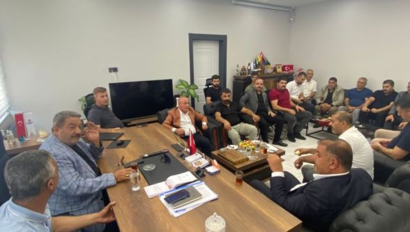 Başarılı Bürokrat Görültaş'a  MHP Heyetinden Ziyaret 