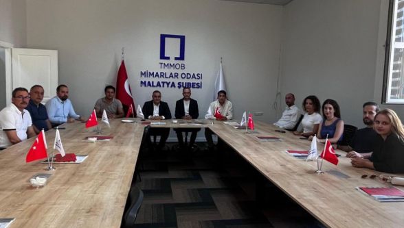 MHP Malatya'daki Depremin Teknik Sürecini Takibe Aldı 