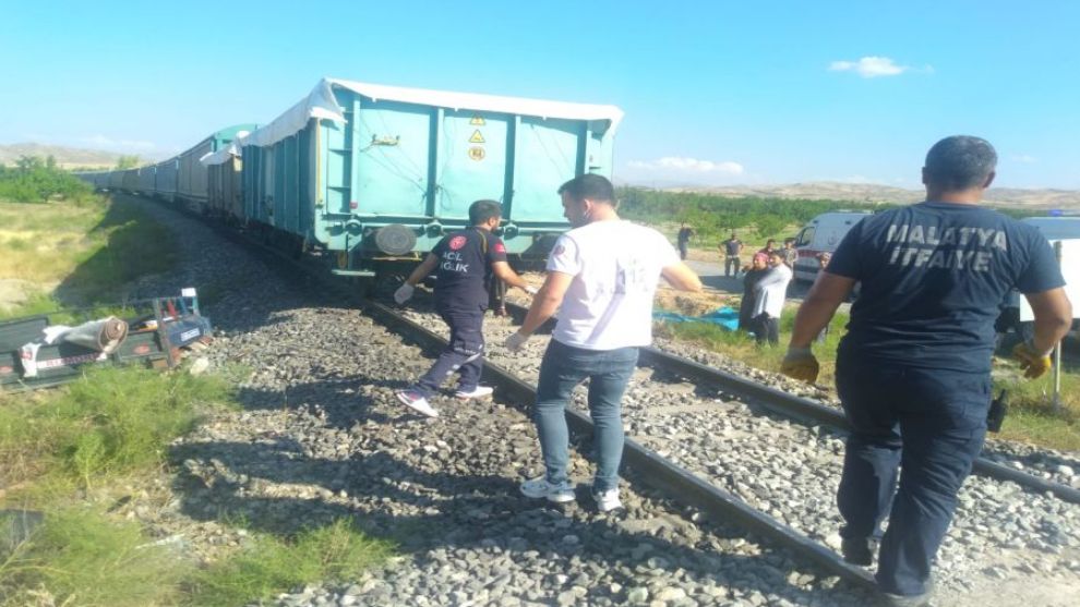 Malatya'da Tren Kazasında  Aynı Aileden 3 Kişi Öldü