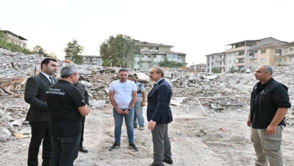 Orta hasarlı bina yıkımı yüzde 40'da 