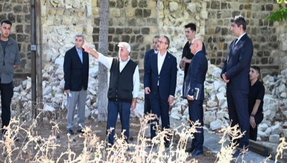 Vali Yavuz'dan  Arslantepe ve Ulu Camii'ye İnceleme 