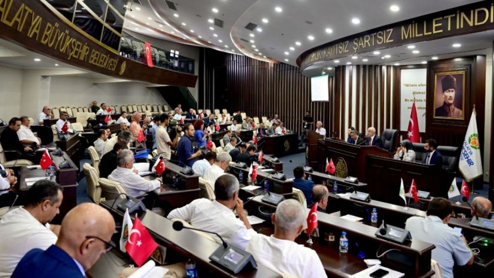 Vatandaşın Neden Çile Çektiği Ortaya Çıktı... Otobüsleri Bozup Garaja Çekmişler