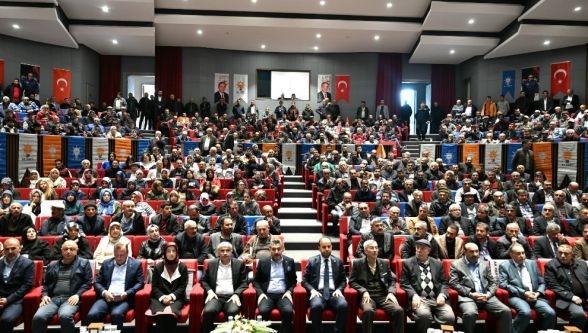 AK Parti'de ilçe kongre maratonu bitti 