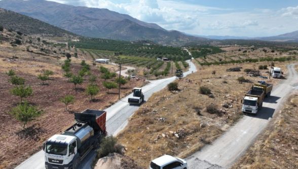 "Mahallemizin yolları önceden kötüydü, çokça çukur bulunuyordu"