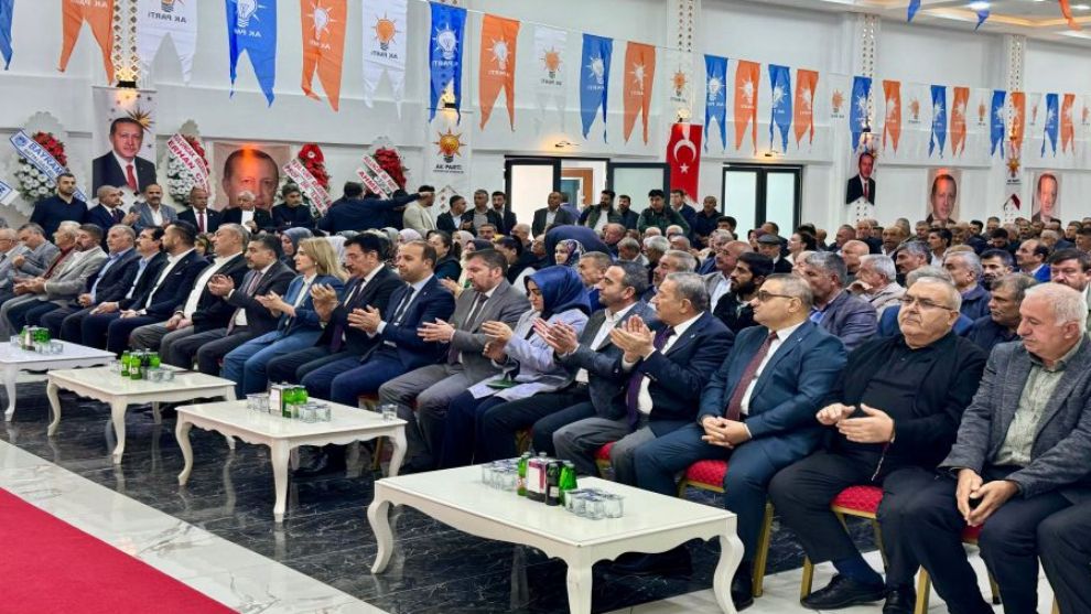 Darende ve Kuluncak'ta AK Parti Kongreleri Yapıldı