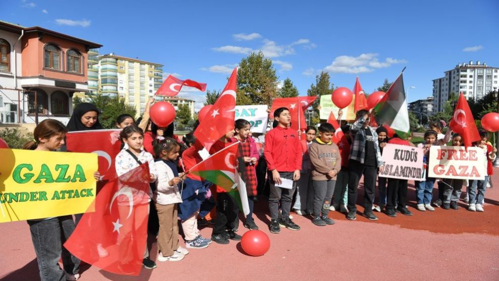 Malatyalı Çocuklardan Gazze'ye Umut ve Barış Mektupları