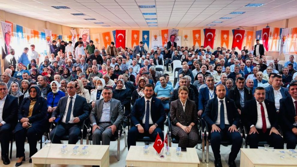 Yazıhan ve Hekimhan'da AK Parti Yönetimleri Seçildi