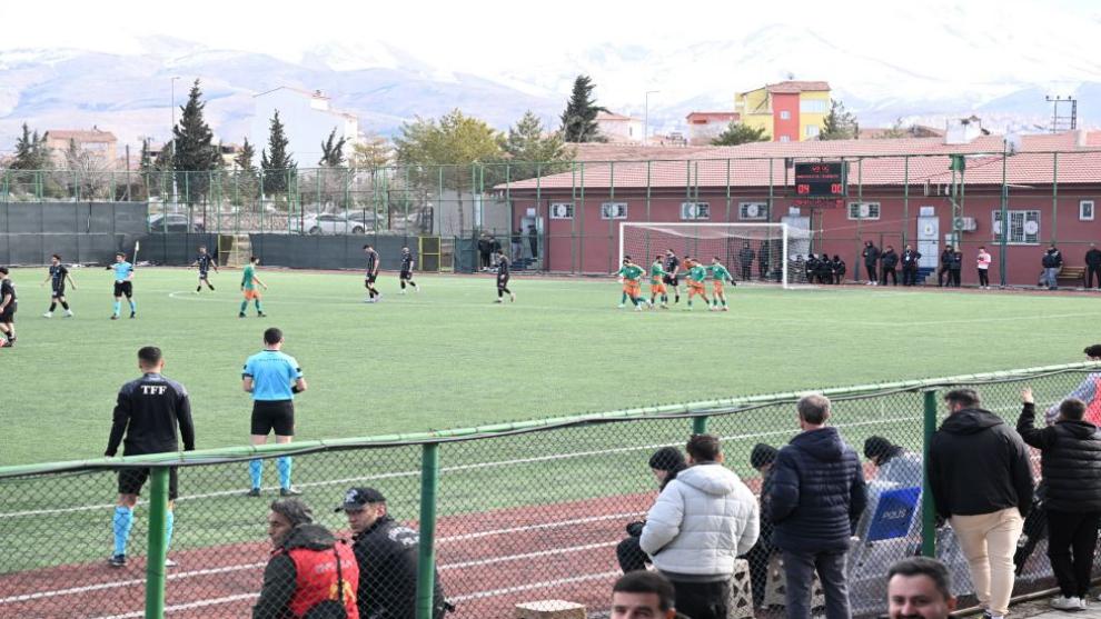 Malatya'nın BAL Temsilcileri Karşı Karşıya: Farklı Galibiyet ve Eşitlik