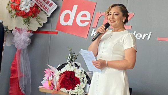 Fatma Ersekman Şiir Yolculuğuna "İnsan Kendine Yabancı" ile Başladı!