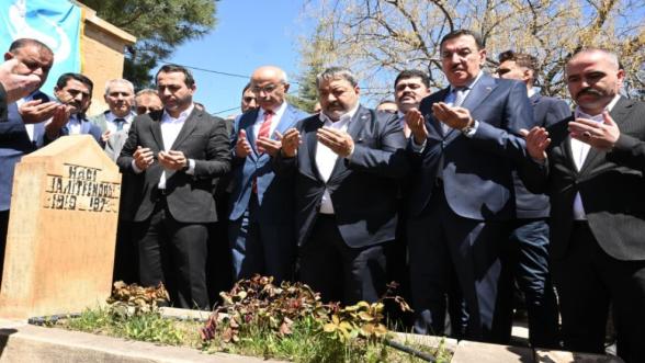 Hamido Mezarı Başında Anıldı 