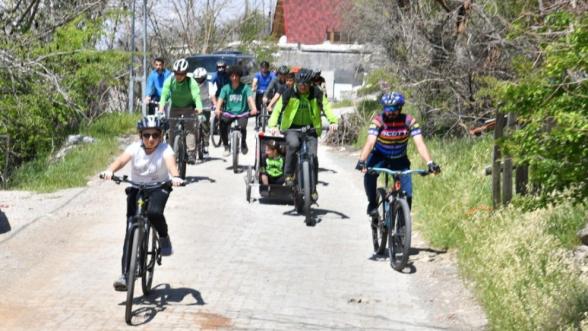 Yeşilyurt'ta Bahar Pedallarla Geldi! 
