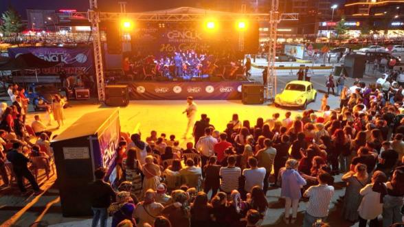Başkan Geçitten Unutulmaz 19 Mayıs Kutlaması! Binler Akın Etti!